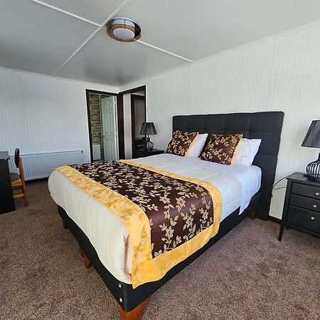 Hotel Forjadores Del Cabo De Hornos Puerto Williams Buitenkant foto