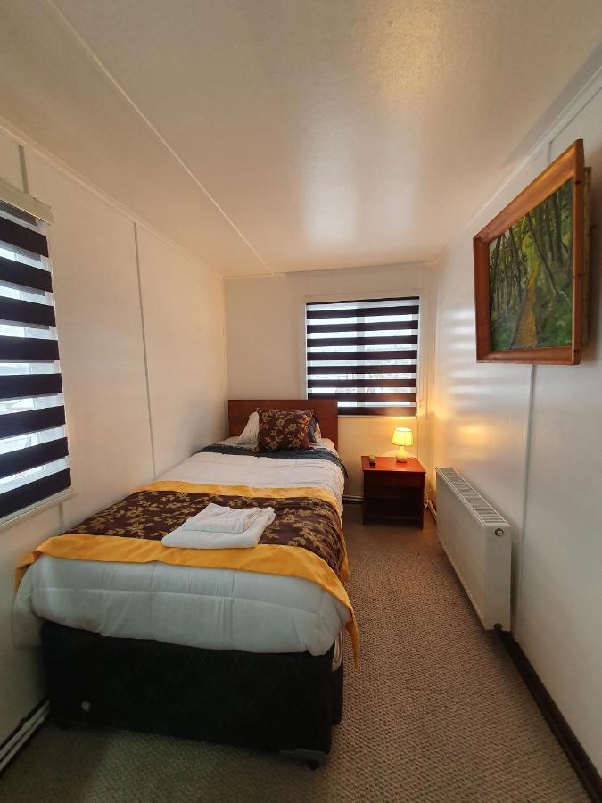 Hotel Forjadores Del Cabo De Hornos Puerto Williams Buitenkant foto