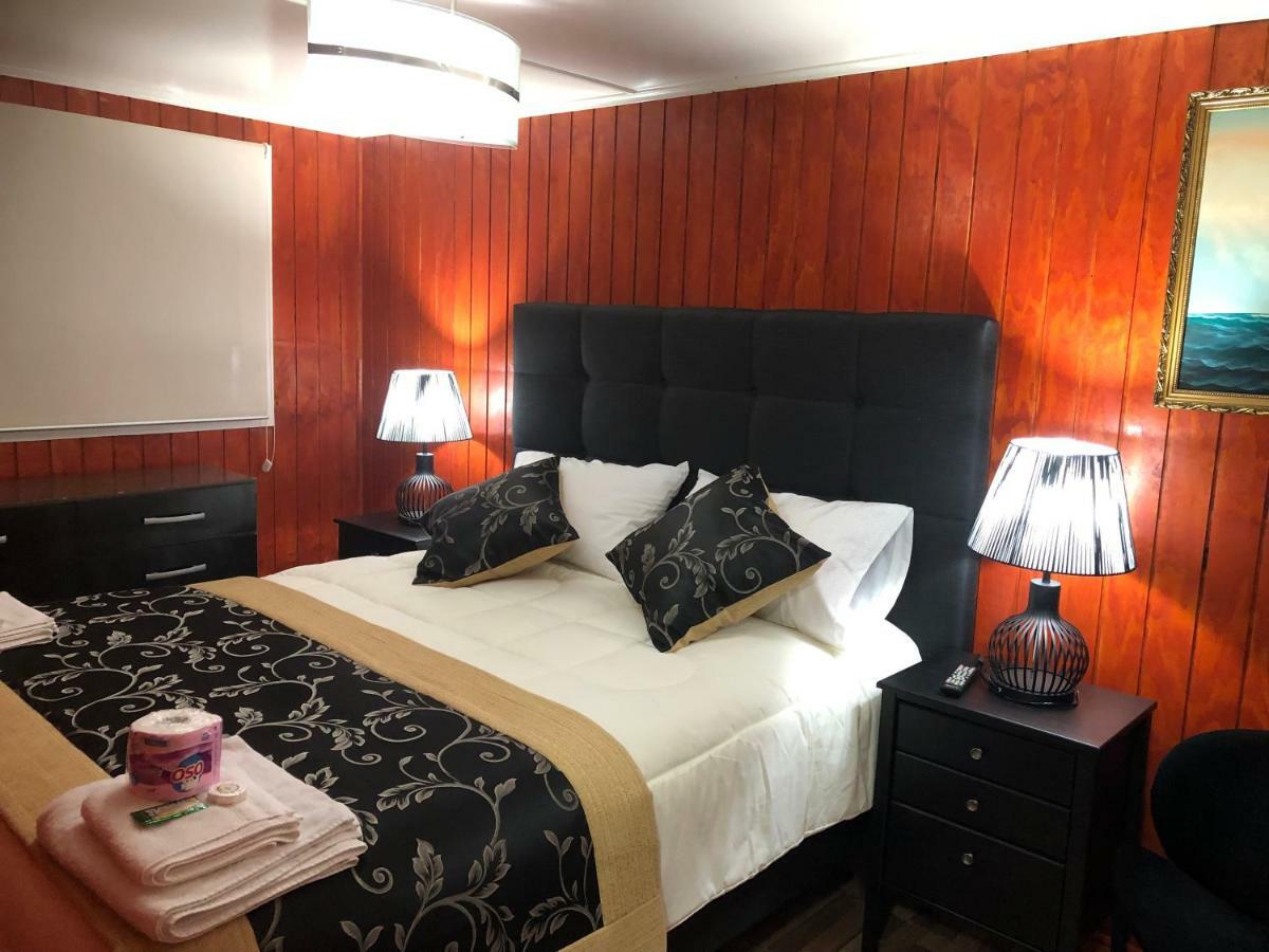 Hotel Forjadores Del Cabo De Hornos Puerto Williams Buitenkant foto